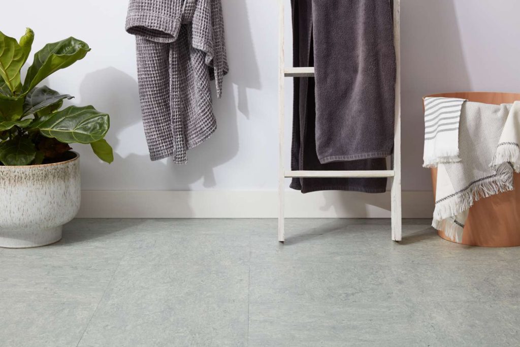 Linoleum Floor Tiles for Bathrooms